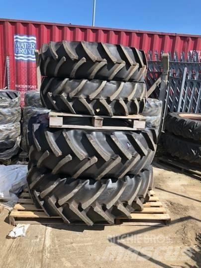Valtra Wheels & Tyres Däck, hjul och fälgar
