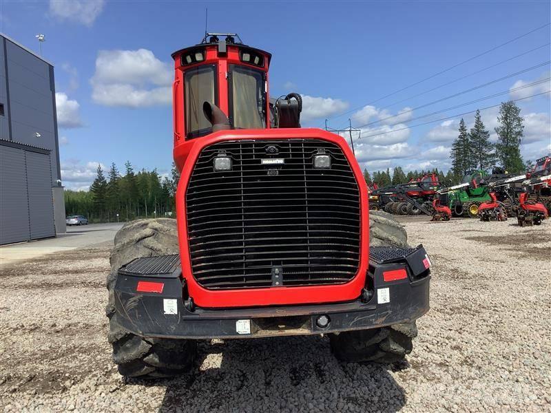 Komatsu 911 Skördare