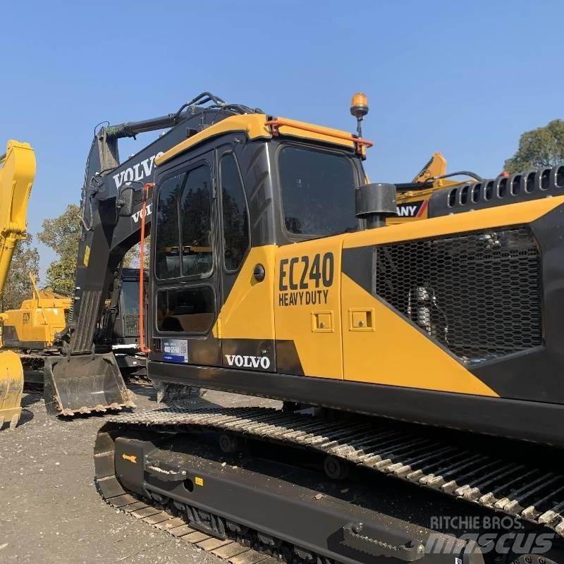 Volvo EC 240 Bandgrävare