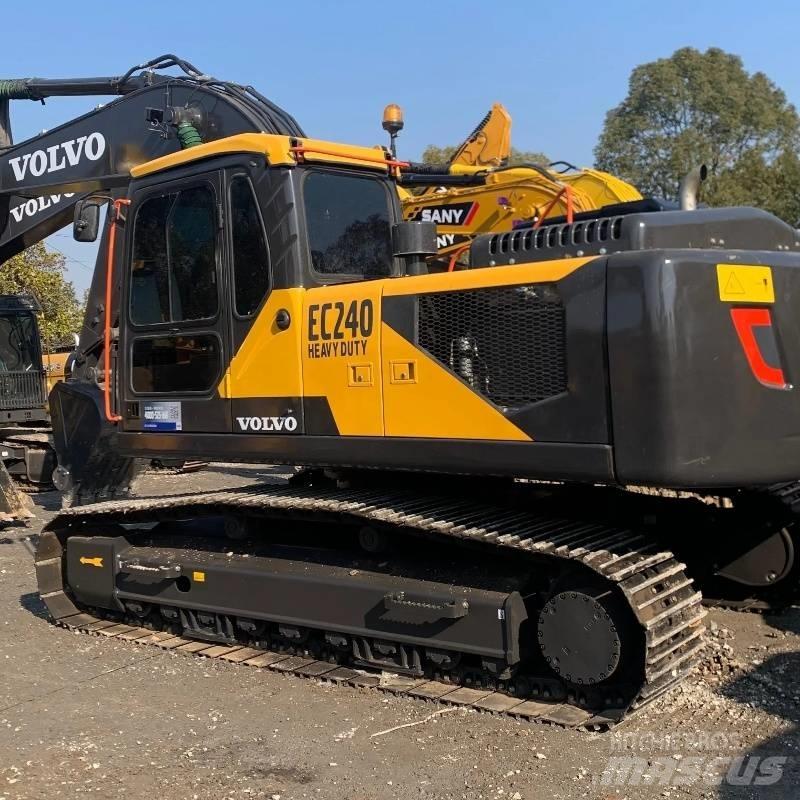 Volvo EC 240 Bandgrävare