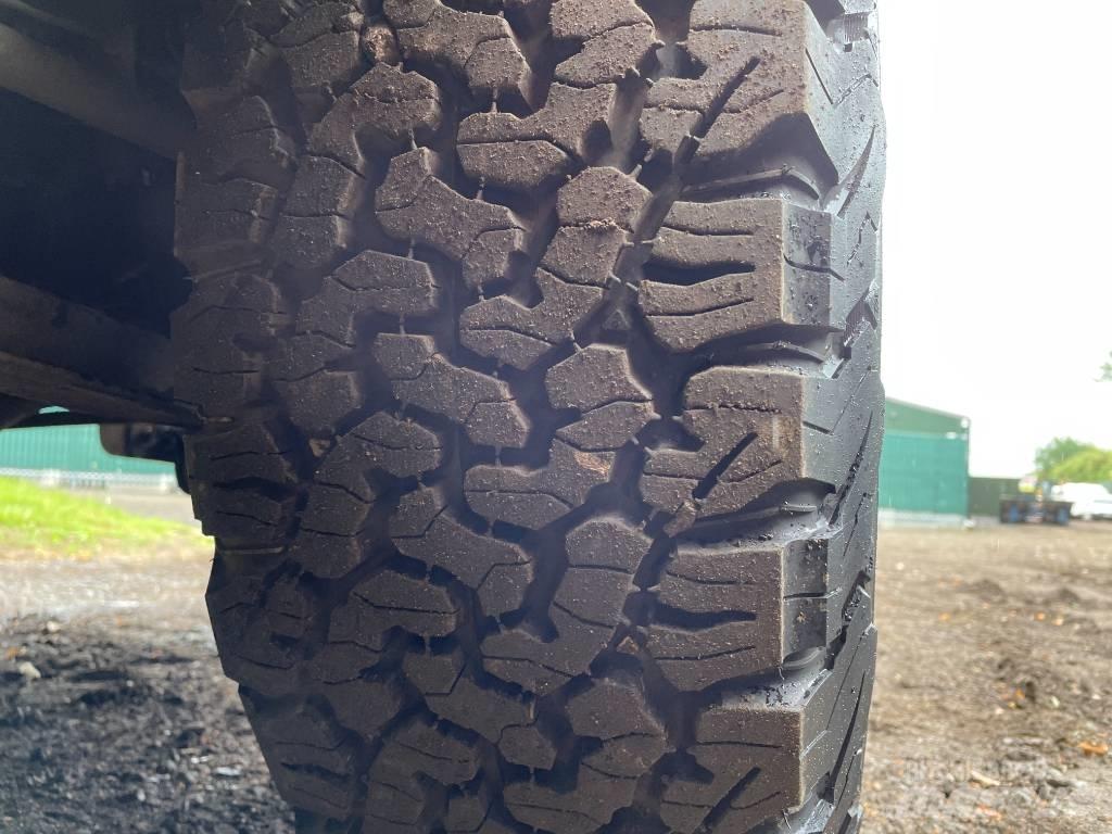 Nissan Navara Flakbilar/Pickuper