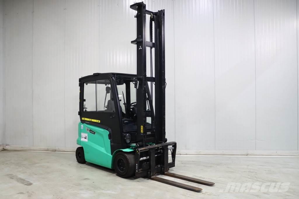 Mitsubishi FB30N Elmotviktstruckar