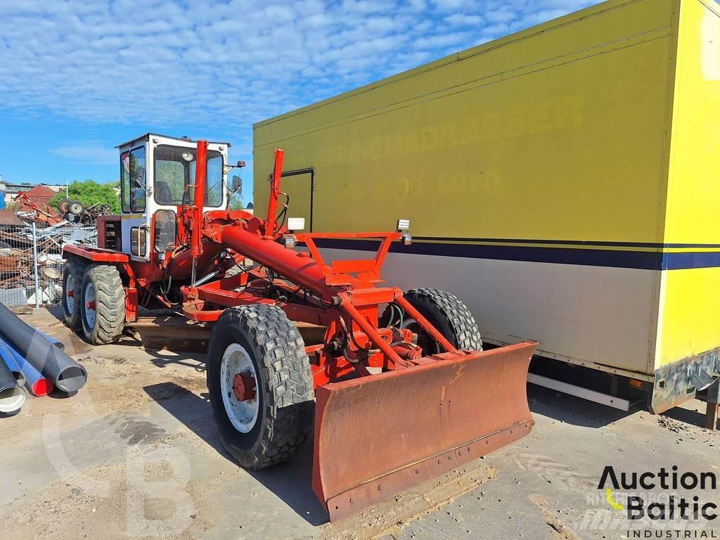 O&K F156 Väghyvlar