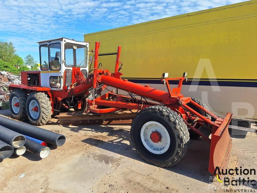 O&K F156 Väghyvlar