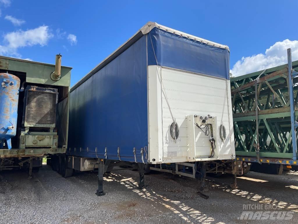 Schmitz SFG 24 Skåptrailer