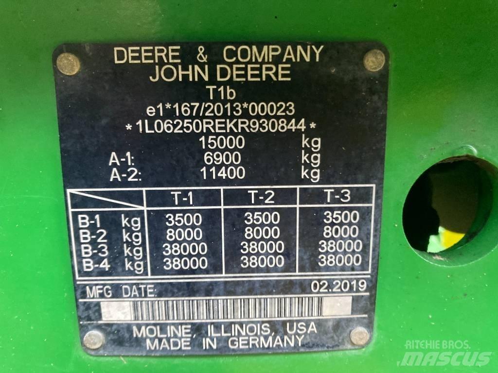 John Deere 6250 R Traktorer