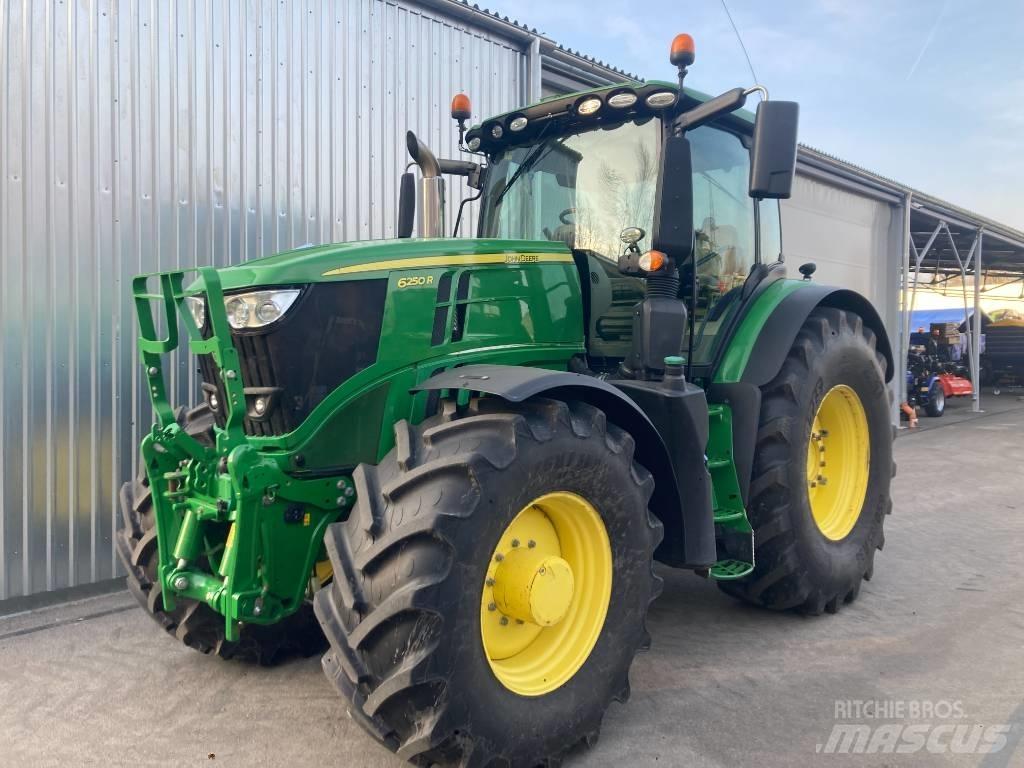 John Deere 6250 R Traktorer