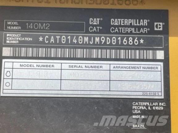 CAT 140 M 2 Väghyvlar