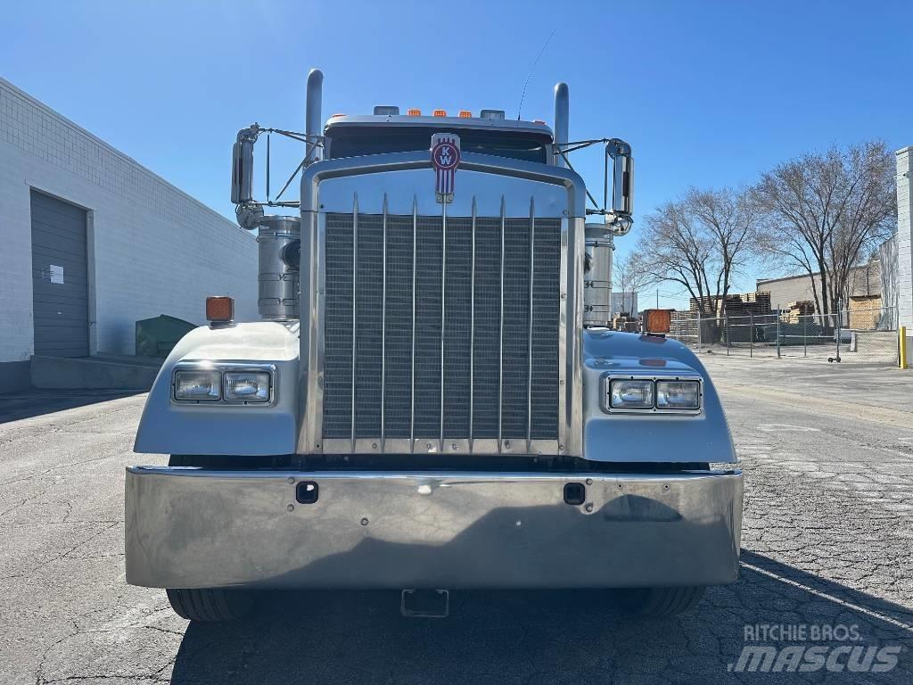 Kenworth W 900 L Dragbilar