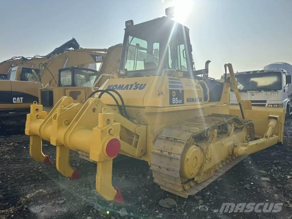 Komatsu D 85 E Bandschaktare