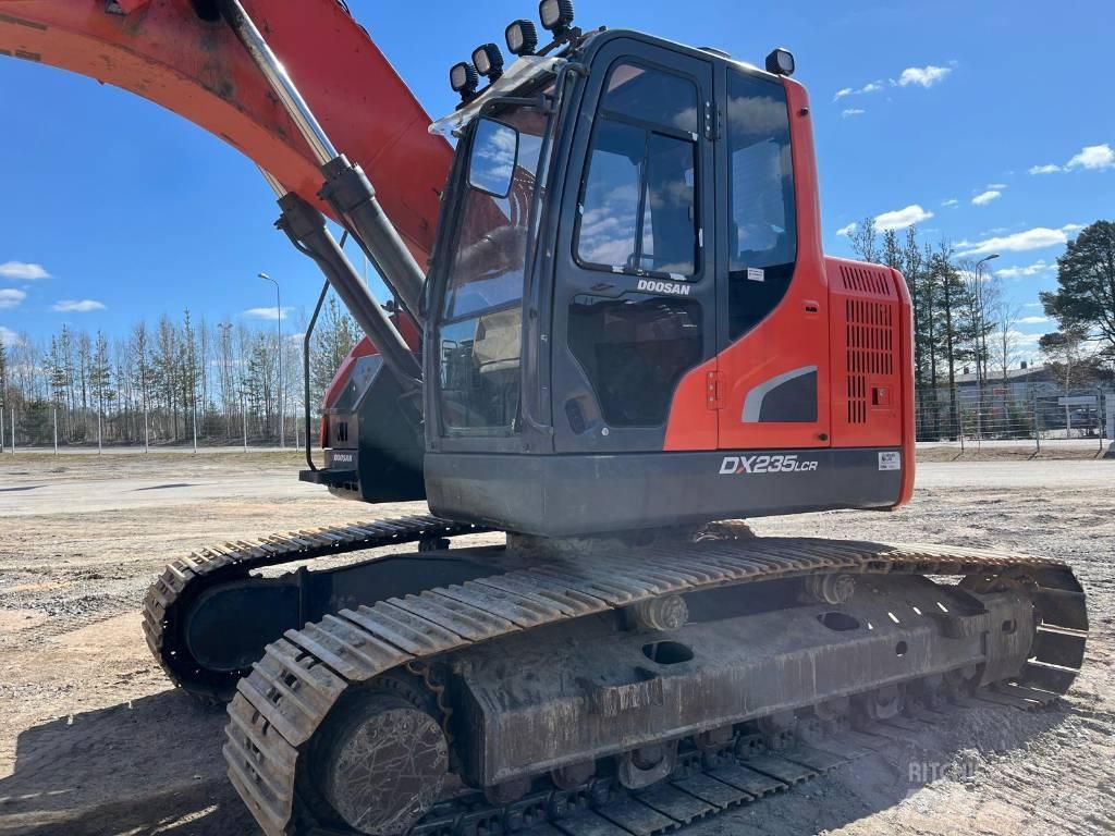 Doosan DX 235 LCR Bandgrävare