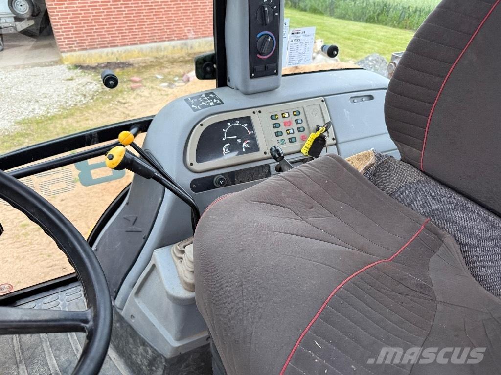 Fermec 860 Grävlastare