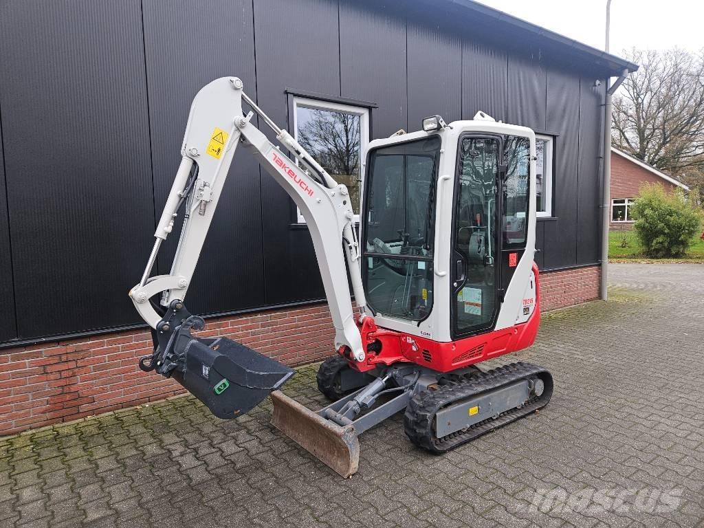 Takeuchi TB216 Minigrävare < 7t