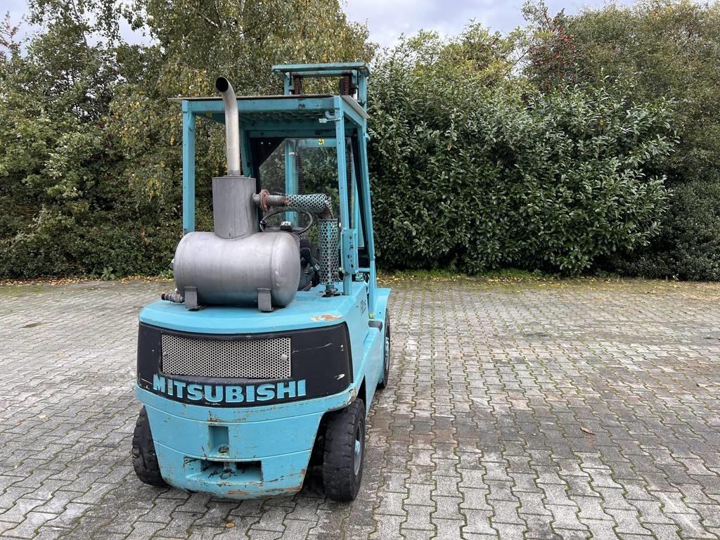 Mitsubishi FD 25T Dieselmotviktstruckar