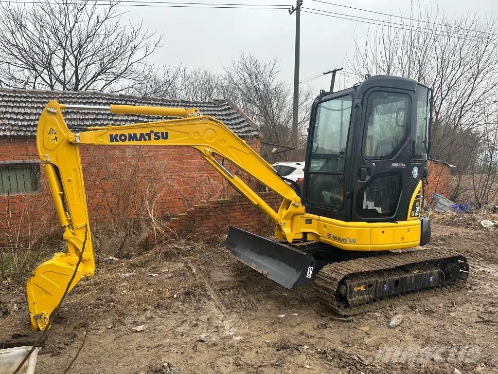 Komatsu PC 35 MR Bandgrävare