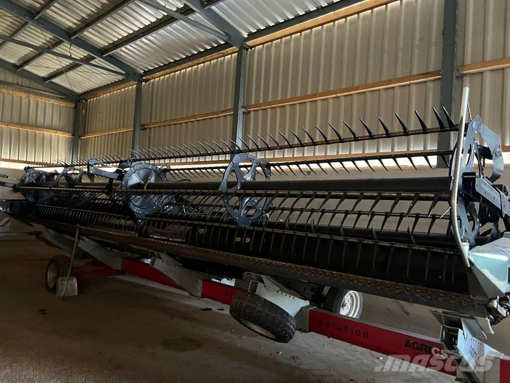 MacDon FD 75 Skärbord