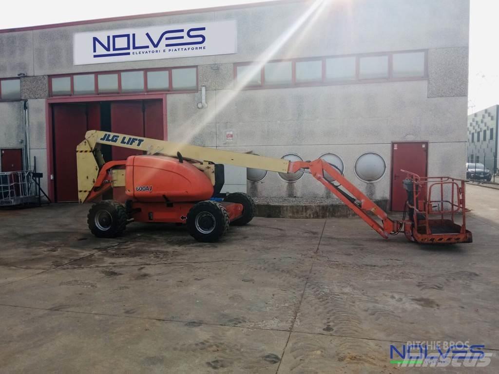 JLG 600AJ Bomliftar