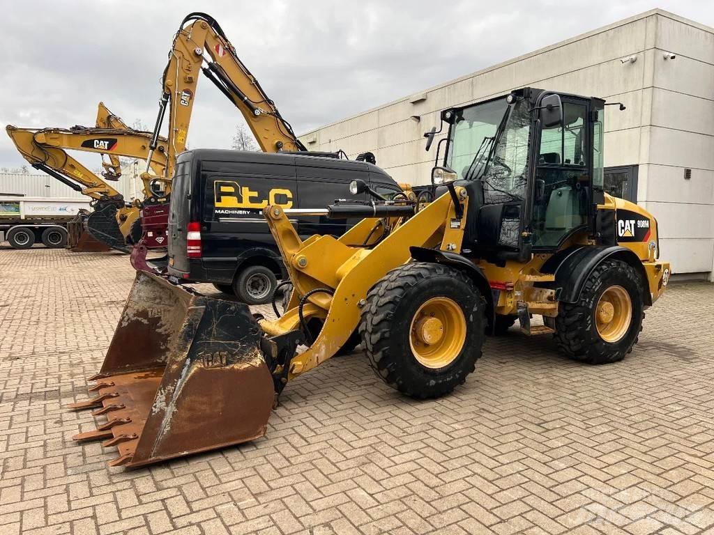 CAT 908M Hjullastare