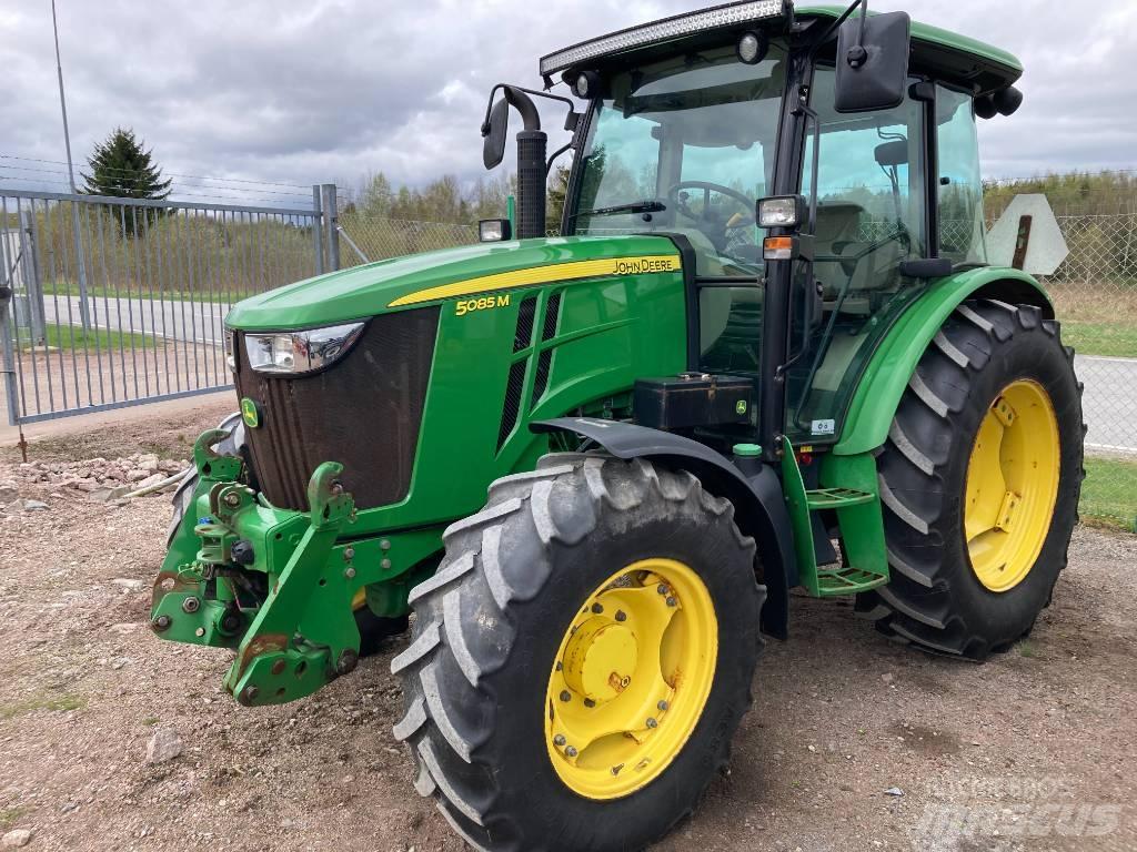 John Deere 5085 M Traktorer