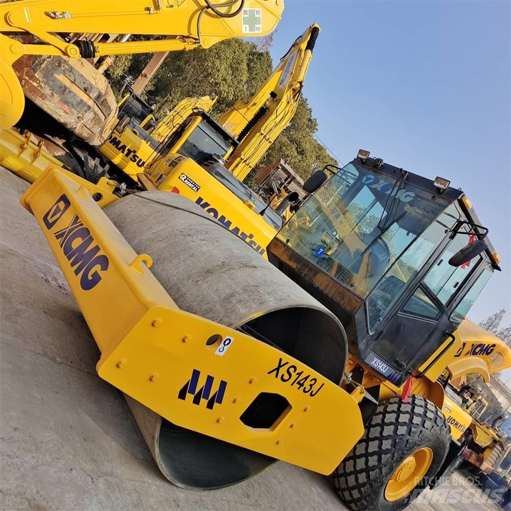 XCMG XS 142 J Envalsvältar