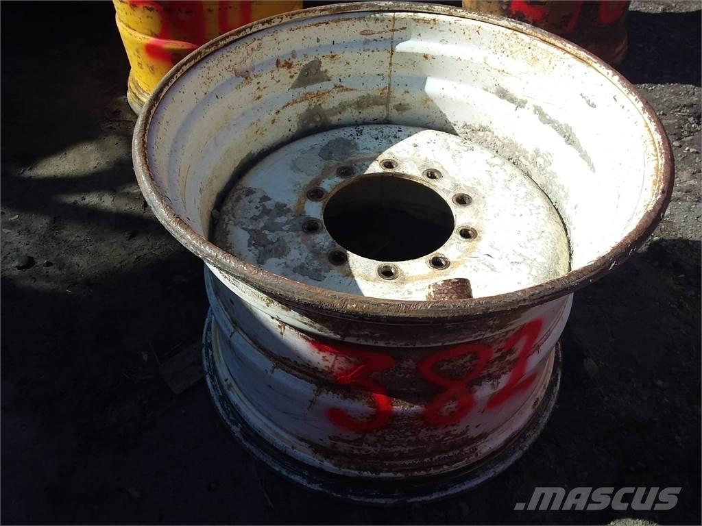 Skogsjan 695 24x34 Däck, hjul och fälgar