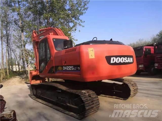 Doosan DH225 Bandgrävare