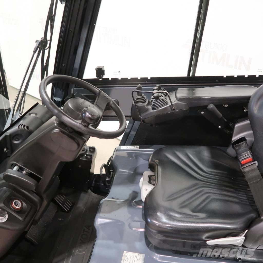 Toyota 8FBE18T Elmotviktstruckar