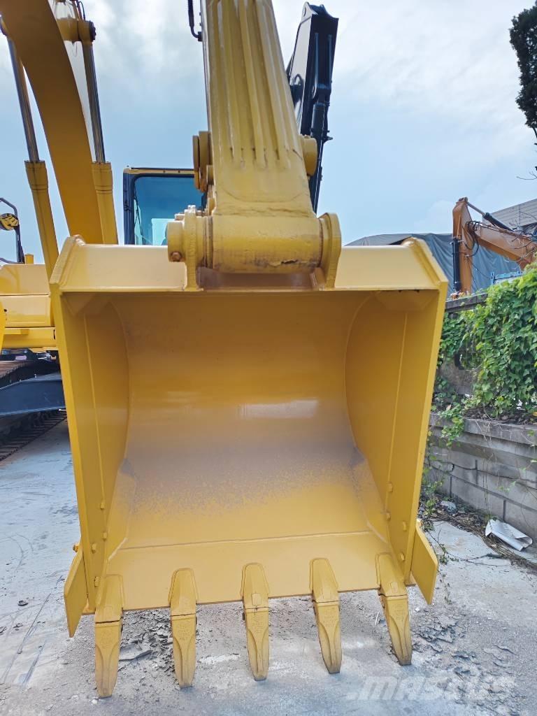 Komatsu PC 220-7 Bandgrävare