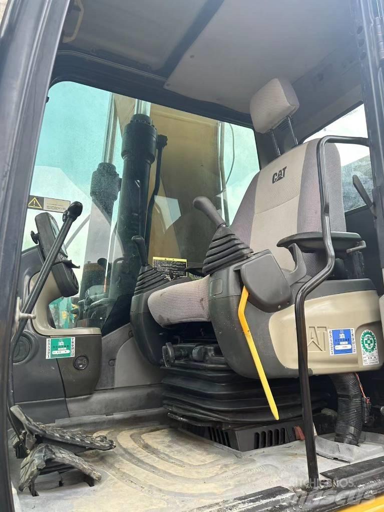 CAT CAT323D Bandgrävare