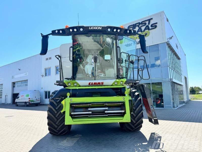 CLAAS LEXION 8600 Skördetröskor