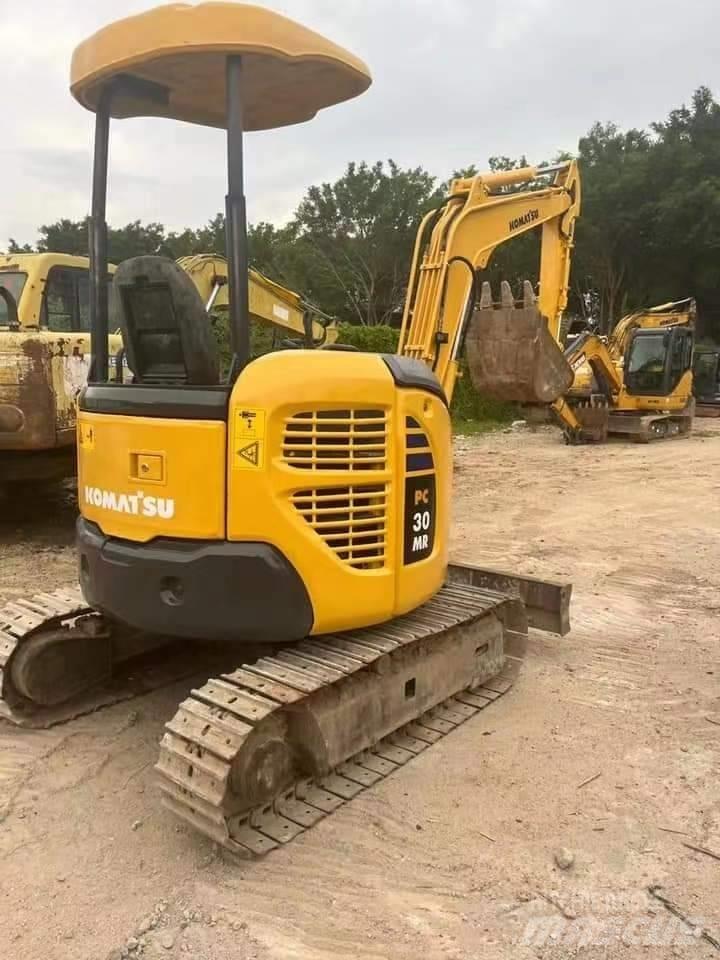 Komatsu PC 30 Bandgrävare