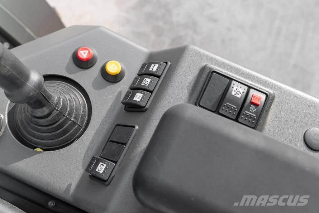 Ausa C 251 H x4 Dieselmotviktstruckar