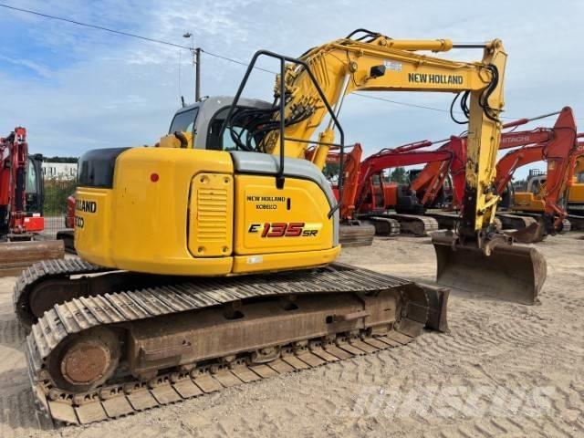 New Holland E 135 SR Bandgrävare