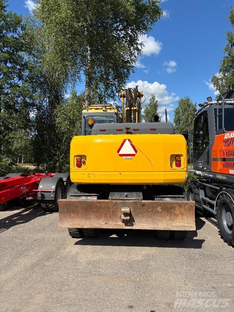 Komatsu PW 140-7 Hjulgrävare