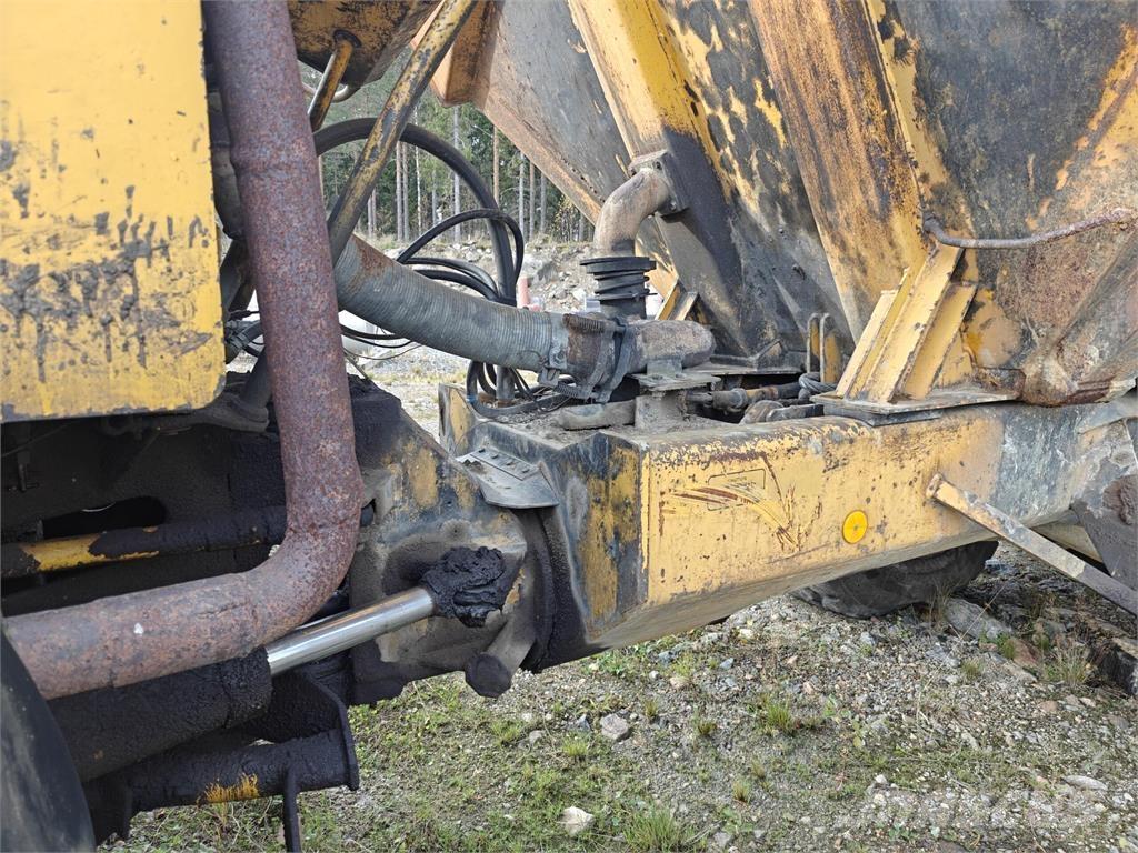 Volvo BM 861 Midjestyrd dumper