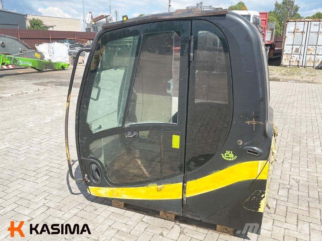JCB JS130 Cabin Hytter och interiör