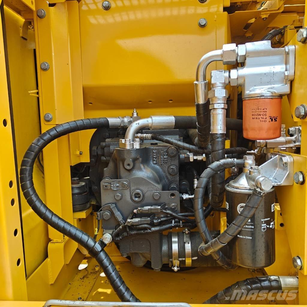 Komatsu 130-7 Bandgrävare