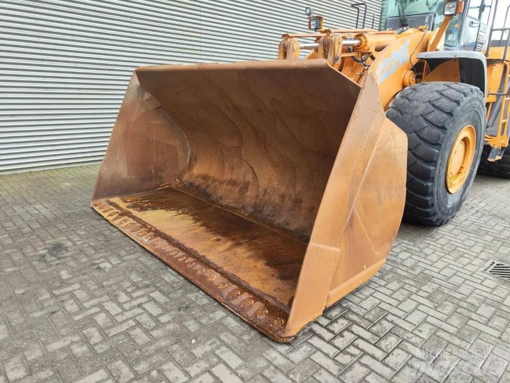 CASE 1221E Hjullastare
