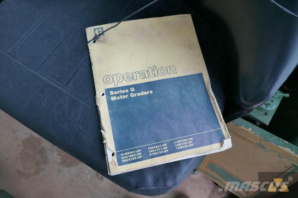 CAT 130G Ex-army Väghyvlar