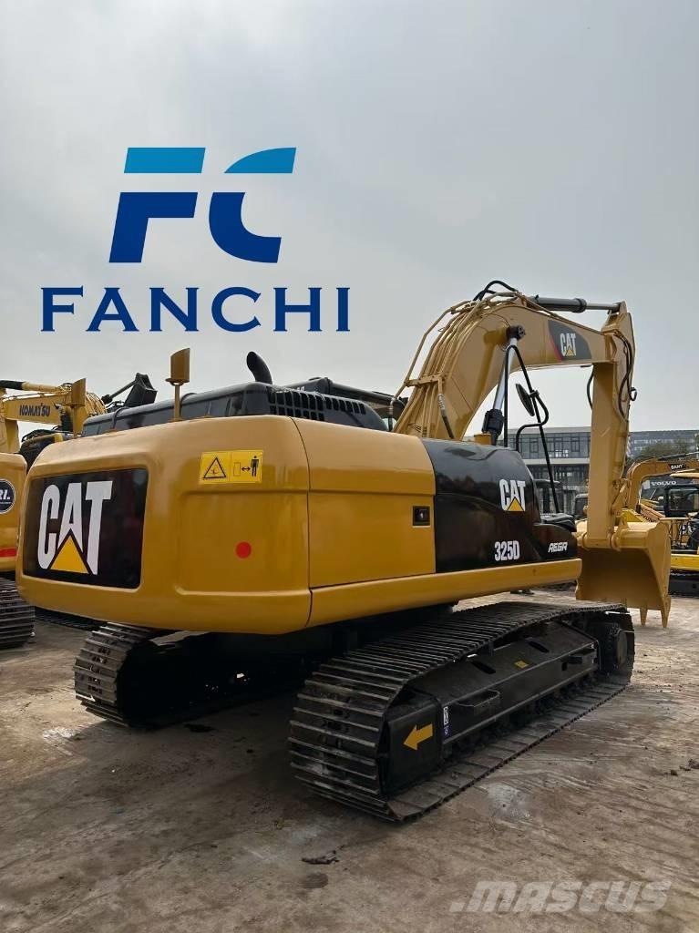 CAT 325 D Bandgrävare