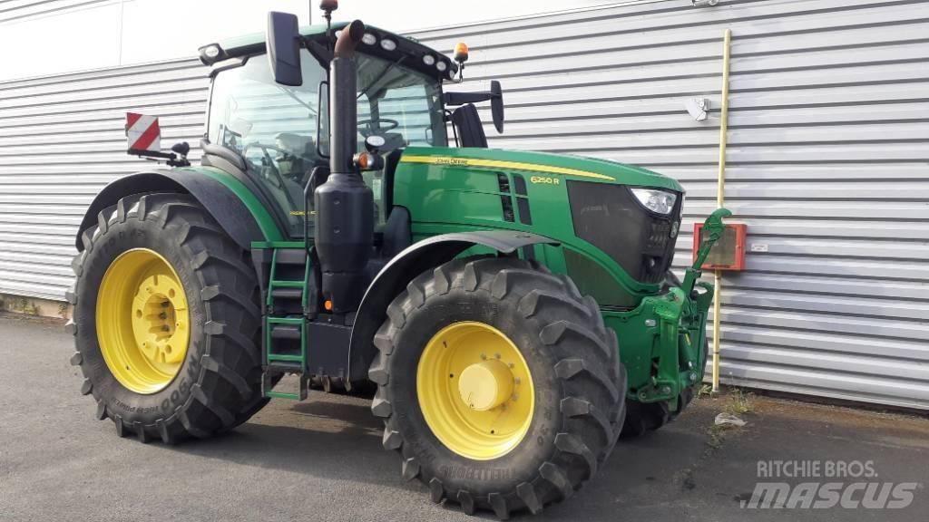 John Deere 6250 R Traktorer