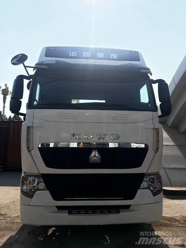 Sinotruk T7H Dragbilar