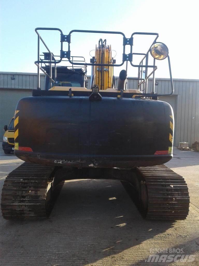 JCB JS220LC Bandgrävare