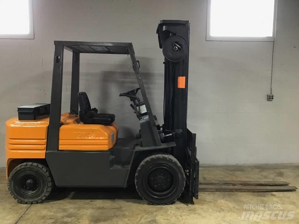Toyota 02-5 FD 30 Övriga motviktstruckar