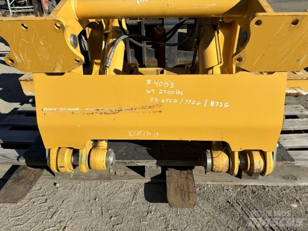 DEERE 770G Övriga