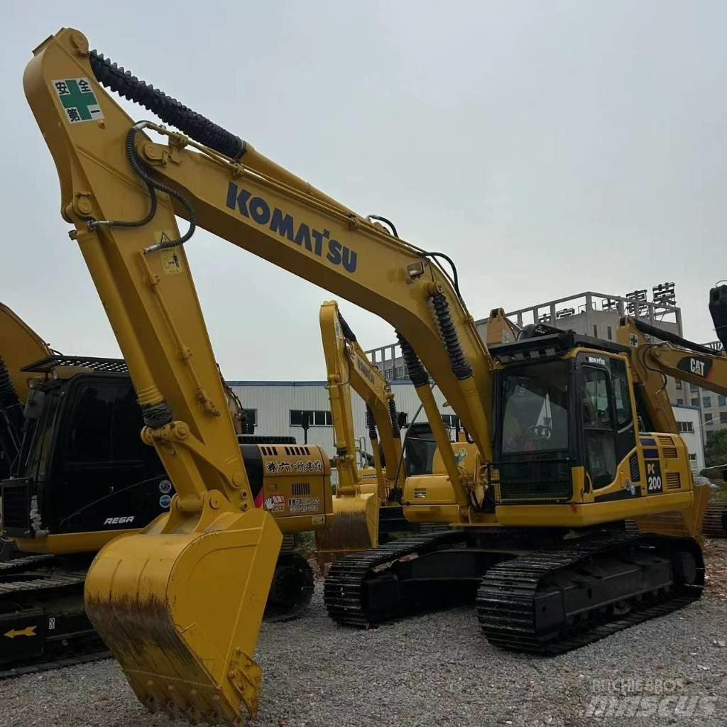 Komatsu 200-8 Bandgrävare
