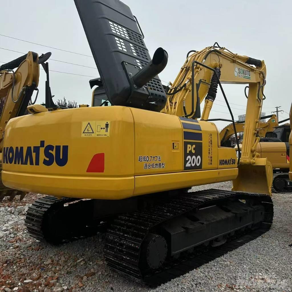 Komatsu 200-8 Bandgrävare