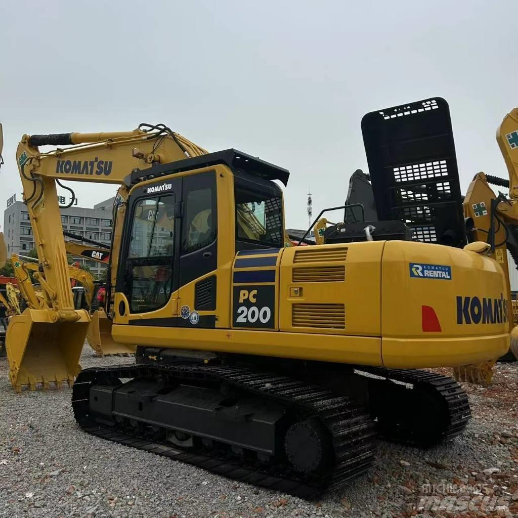 Komatsu 200-8 Bandgrävare