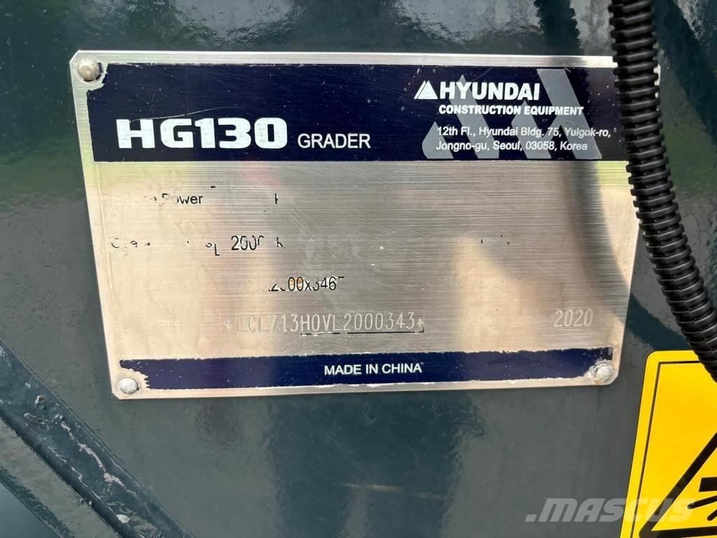 Hyundai HG130 Väghyvlar