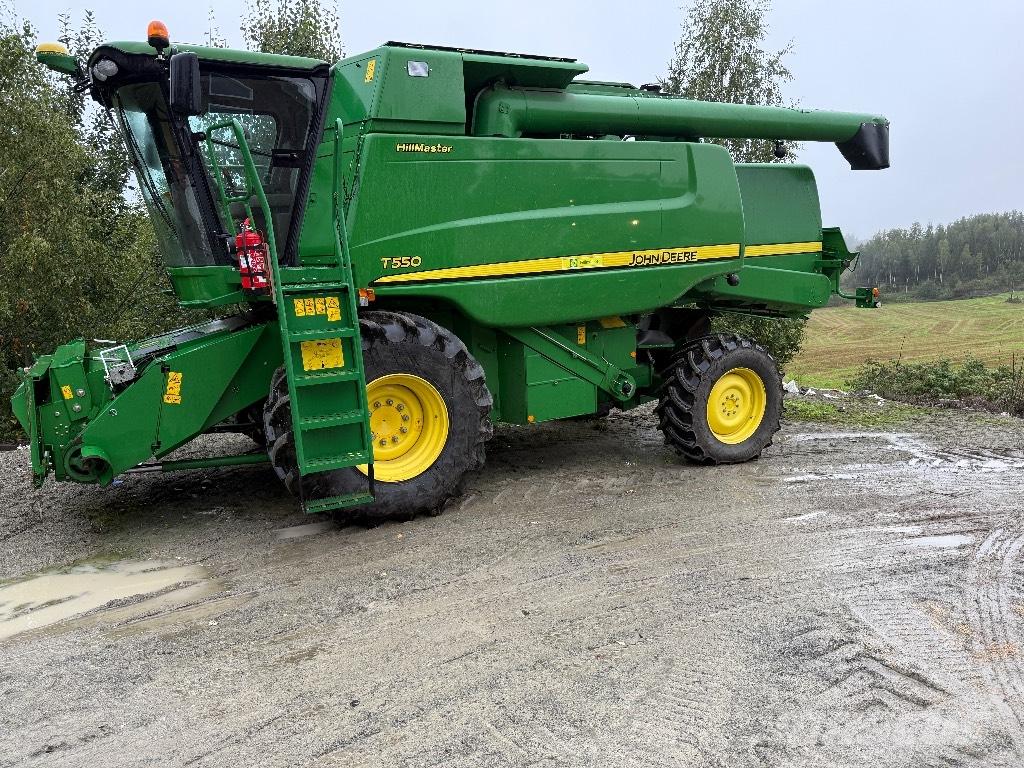 John Deere T550 Skördetröskor